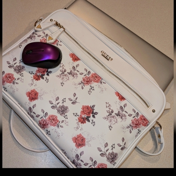 Guess Handbags - GUESS Floral Print Laptop, EUC